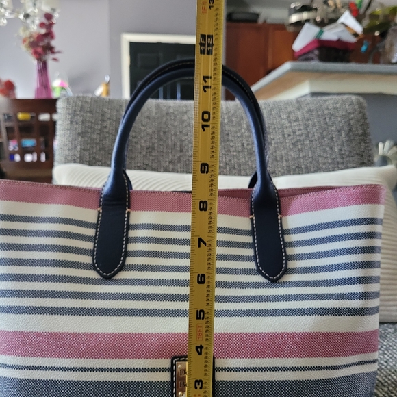 Dooney Tote - Picture 5 of 7